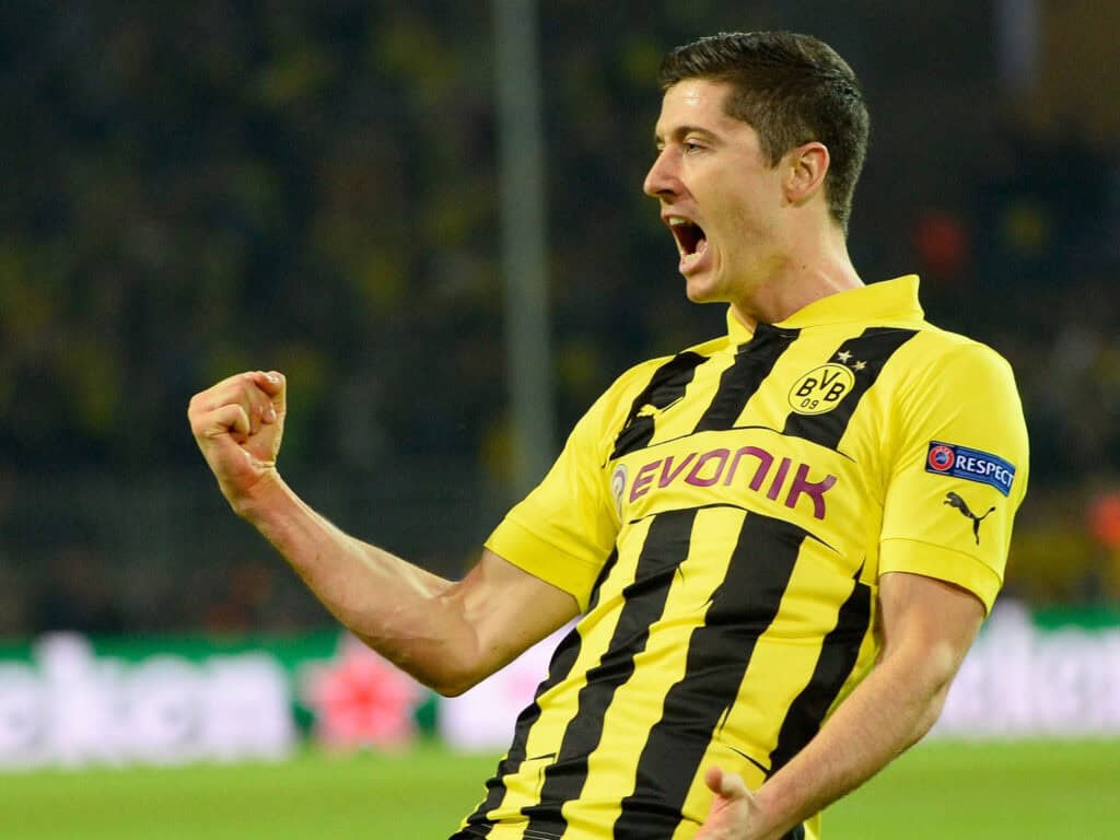 Robert Lewandowski: cərimə meydançasında instinkt, illərlə dəyişməyən məhsuldarlıq
