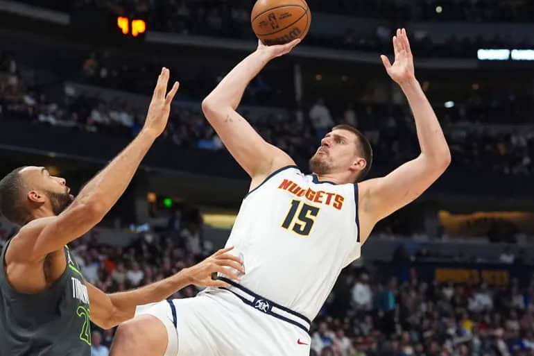 Nikola Jokić: oyunu düşüncə ilə idarə edən basketbol dahisi