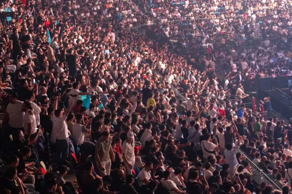 UFC Fight Night Bakı rekord maraq topladı: 11 min bilet satıldı