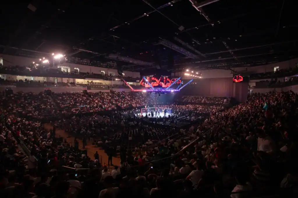 UFC Fight Night Bakı rekord maraq topladı: 11 min bilet satıldı