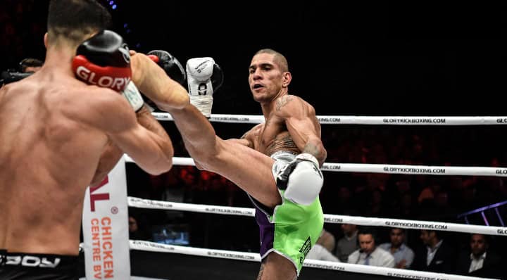 Alex Pereira: dağıdıcı zərbələr, iki UFC kəməri və üçüncü divizion üçün böyük hədəf