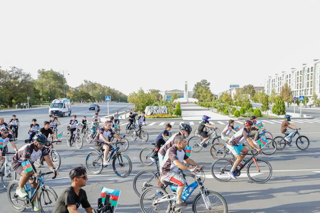 Naxçıvanda yüzlərlə iştirakçını bir araya gətirən “Velo Fest” keçirilib