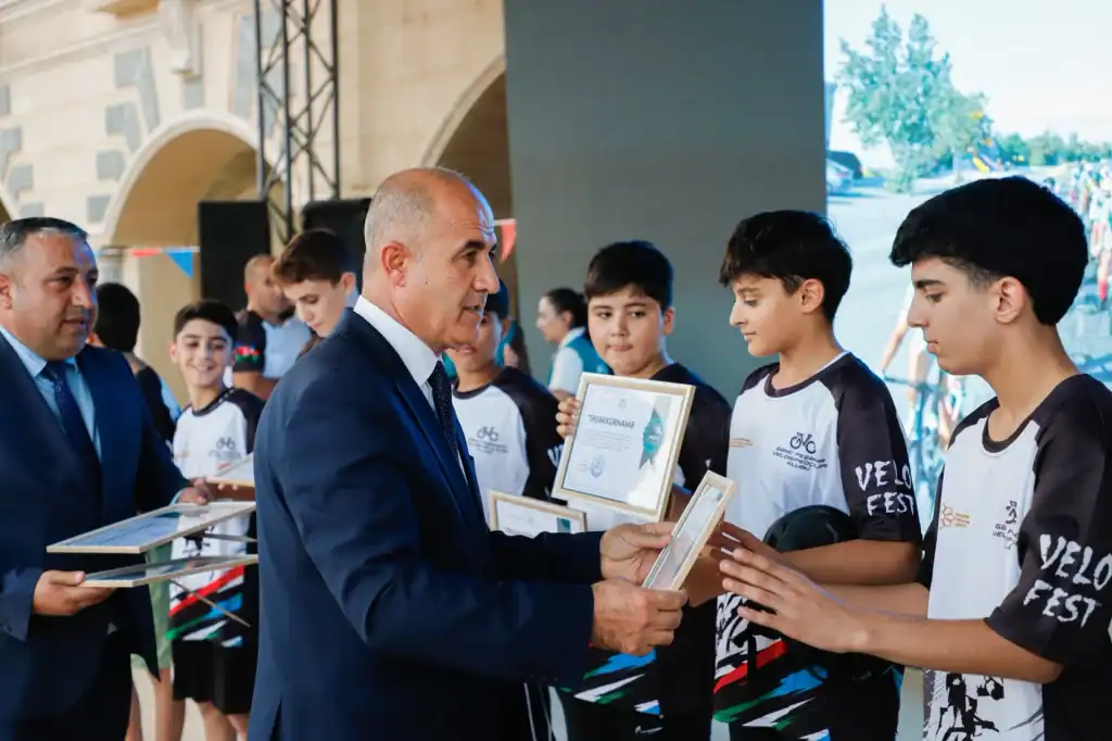 Naxçıvanda yüzlərlə iştirakçını bir araya gətirən “Velo Fest” keçirilib