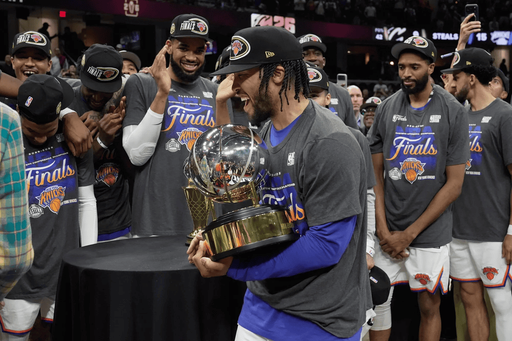 Jalen Brunson: “Knicks”i yenidən zirvəyə çıxaran lider və final qəhrəmanı 5 Jalen Brunson: “Knicks”i yenidən zirvəyə çıxaran lider və final qəhrəmanı